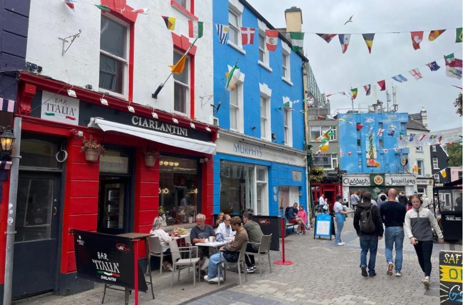 Shop Street Apartment Galway Exterior photo